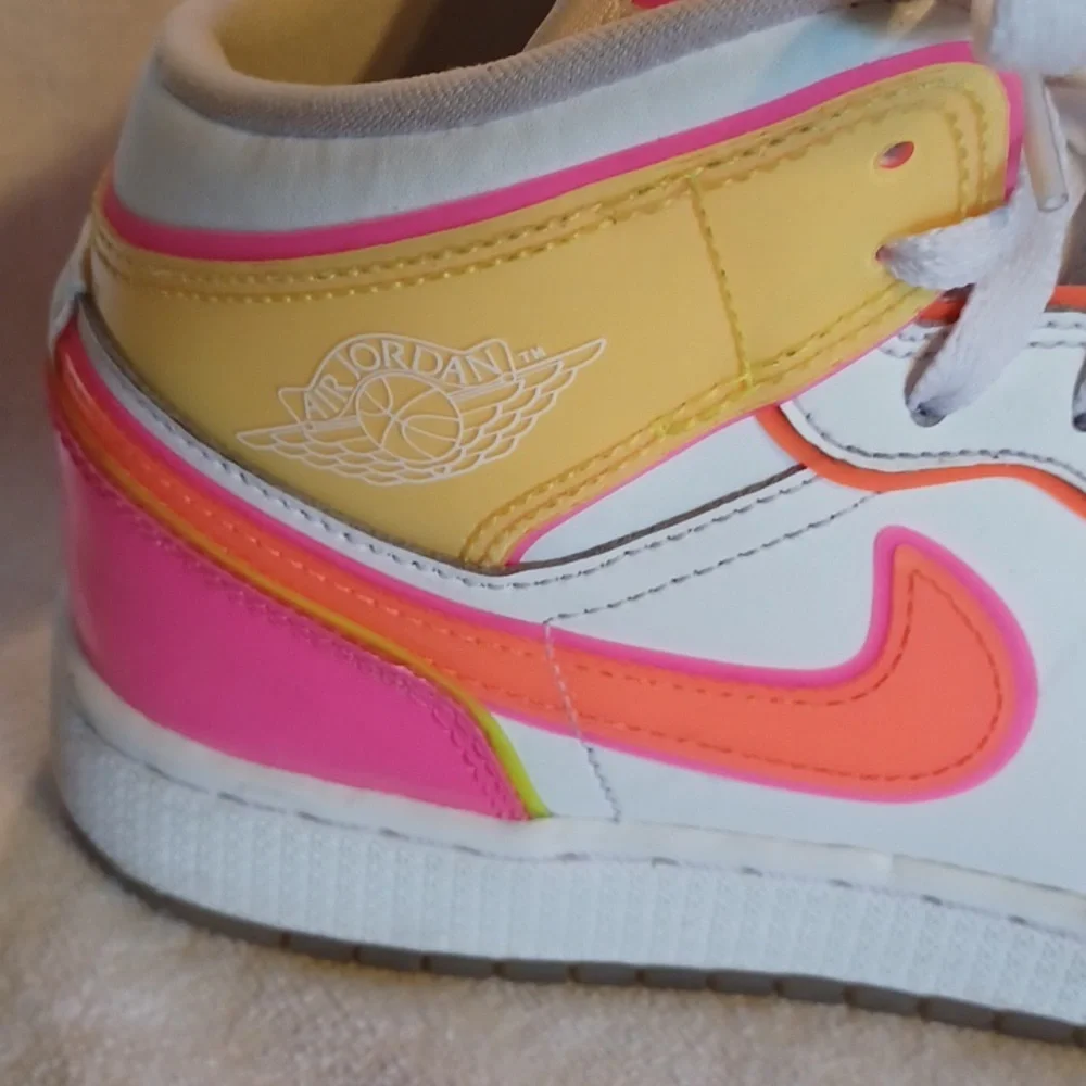 Nike Air Jordan High-Top Sneakers with Pink & Orange Accents Youth 4.5 Baskeball